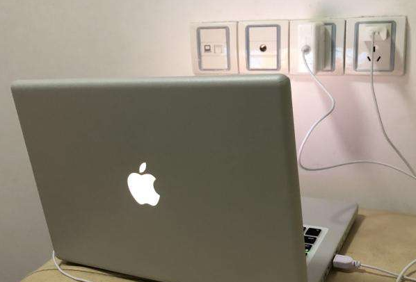 包河区Macbook维修点分享Macbook Pro配置USB Type-C接口